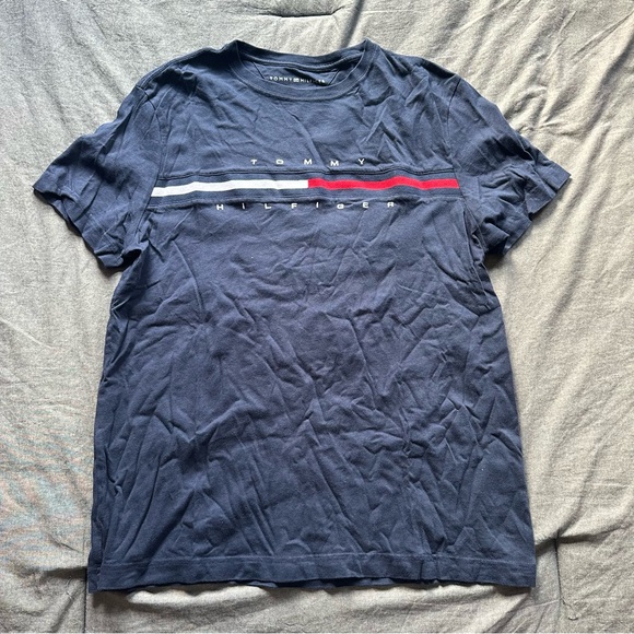 Vintage Tommy Hilfiger Men's Medium Navy Short Sleeve T-shirt - Picture 2 of 7